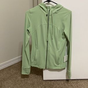 NWT Lululemon Hooded Define Jacket Size 8